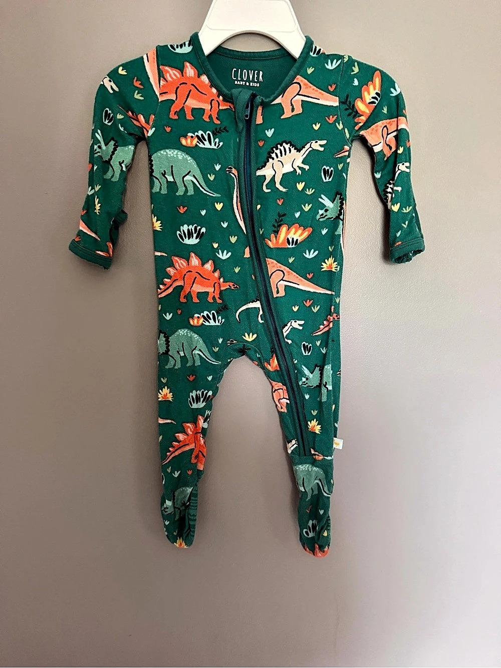 Clover Baby & Kids Soft & Stretchy Zipper Footie - Dinosaur Jungle Dinosaur
